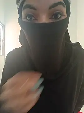 Snapshot of aminaa_ chatting on 07-14-26, 07:30 aminaa online show from 07-14-26, 07:30