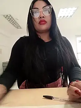 ValeriaVilla2 online show from 02-18-26, 09:33