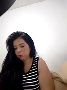 Victoria42 online show from 03-17-26, 08:12