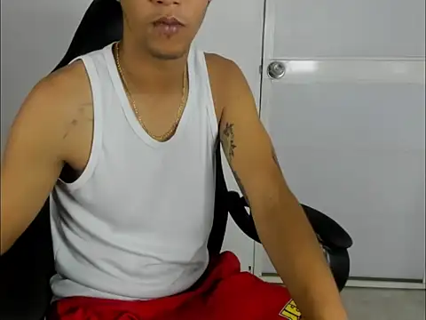 Snapshot of badboy_master chatting on 03-31-26, 02:35 badboy master online show from 03-31-26, 02:35