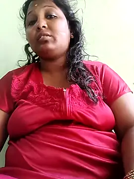 Snapshot of tamilkaviya431 chatting on 05-06-26, 01:14 tamilkaviya431 online show from 05-06-26, 01:14