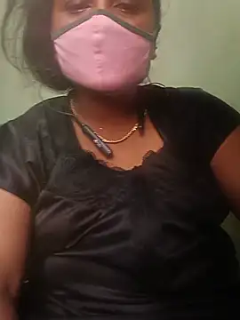 Snapshot of tamilkaviya431 chatting on 06-06-26, 03:33 tamilkaviya431 online show from 06-06-26, 03:33