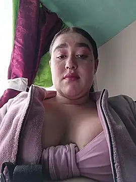 Snapshot of Freckless_ chatting on 07-18-26, 03:27 Freckless online show from 07-18-26, 03:27