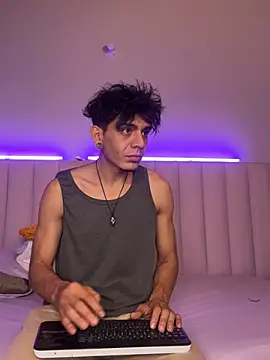 abrilandjulian online show from 03-26-26, 11:49