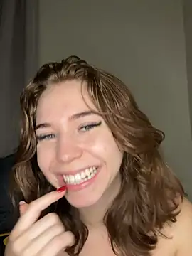 Snapshot of Aneruivinhaa chatting on 02-13-26, 06:53 Aneruivinhaa online show from 02-13-26, 06:53