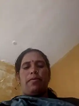 Snapshot of Sanaya_hote chatting on 06-26-26, 04:28 Sanaya hote online show from 06-26-26, 04:28