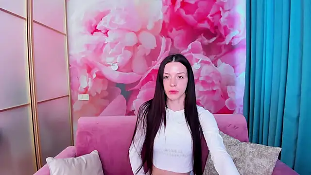 NoirDiva online show from 06-05-26, 05:36