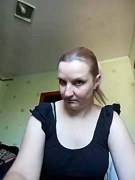 SusanGold9211 online show from 04-14-26, 07:36