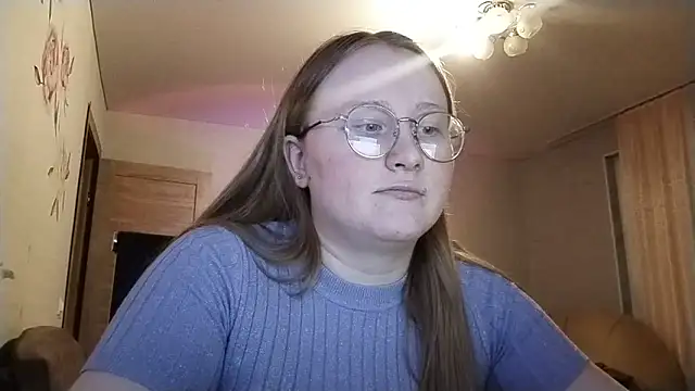 AnikaLipps online show from 04-13-26, 11:21