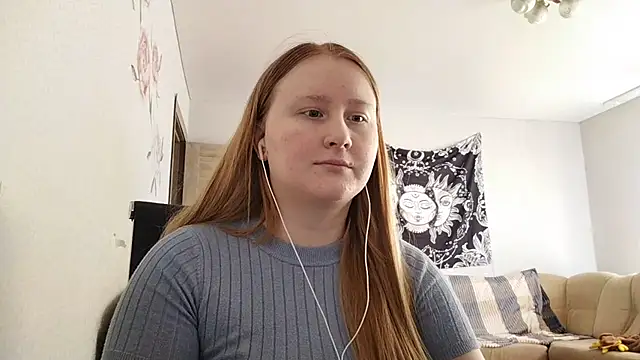 AnikaLipps online show from 04-17-26, 02:53