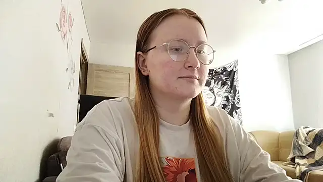 AnikaLipps online show from 06-19-26, 01:48