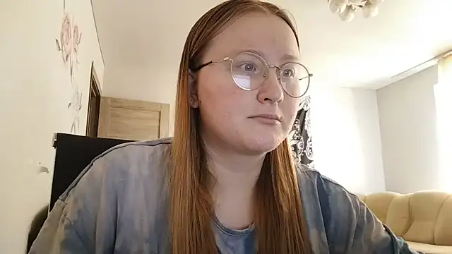 AnikaLipps online show from 06-27-26, 12:22