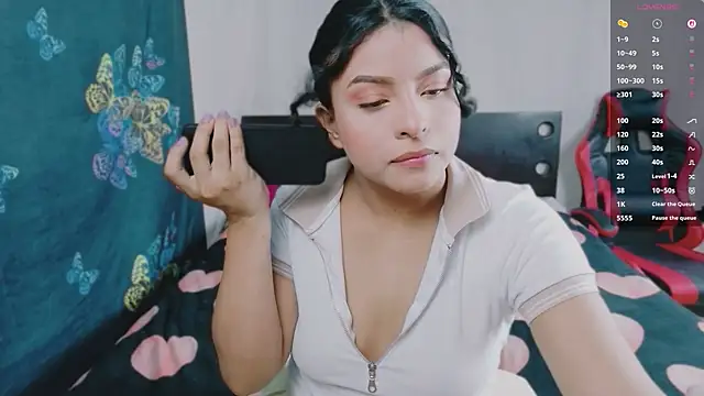 Luuu19 online show from 07-11-26, 10:44