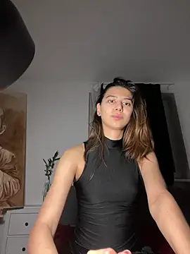 Snapshot of KiraVixenSweet chatting on 03-06-26, 09:44 KiraVixenSweet online show from 03-06-26, 09:44