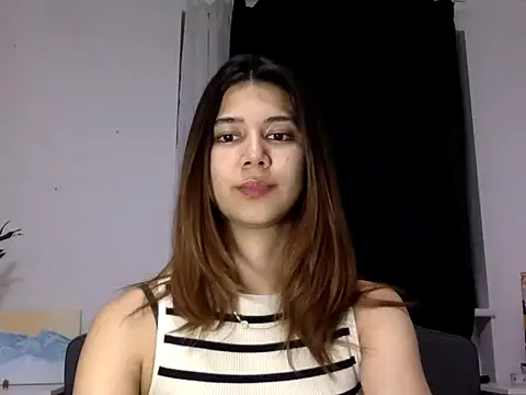 Snapshot of KiraVixenSweet chatting on 03-13-26, 10:38 KiraVixenSweet online show from 03-13-26, 10:38