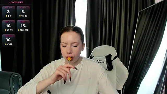 StellaBev online show from 04-12-26, 08:58