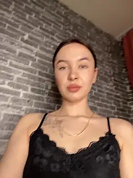 LunaCurlly online show from 03-19-26, 04:55