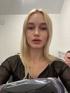 Kristina Maks online show from 04-03-26, 05:55