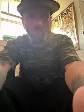 Snapshot of Mikeytoxxxic chatting on 03-13-26, 10:16 Mikeytoxxxic online show from 03-13-26, 10:16