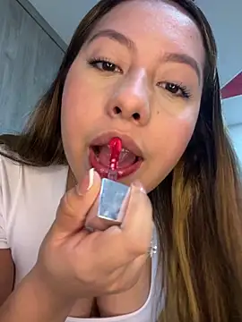 Emiily joee  online show from 05-26-26, 02:07