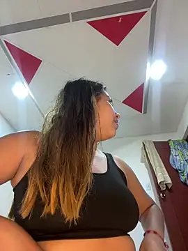 Emiily joee  online show from 05-27-26, 02:41