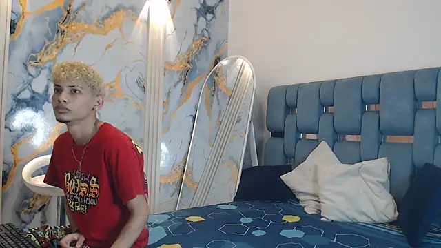 YOUNG BOYS HELL online show from 05-26-26, 01:12