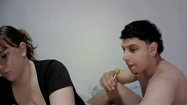 kandy couple1 online show from 03-22-26, 05:38