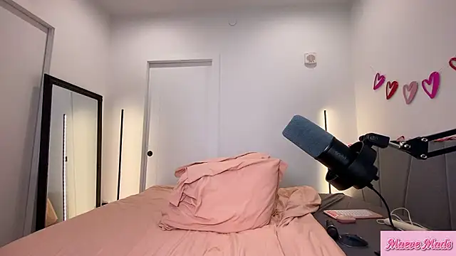 Snapshot of iammaeve chatting on 03-02-26, 07:21 iammaeve online show from 03-02-26, 07:21