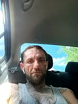 Snapshot of Whiskey615 chatting on 06-17-26, 06:53 Whiskey615 online show from 06-17-26, 06:53