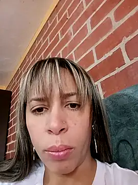 kiki milu online show from 05-02-26, 02:11