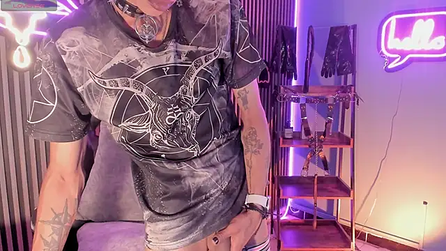 Maximoking26 online show from 03-18-26, 01:42