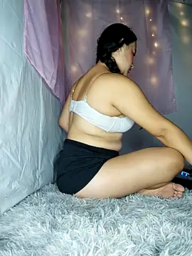 Snapshot of kloe-Dubois chatting on 05-05-26, 02:58 kloe-Dubois online show from 05-05-26, 02:58