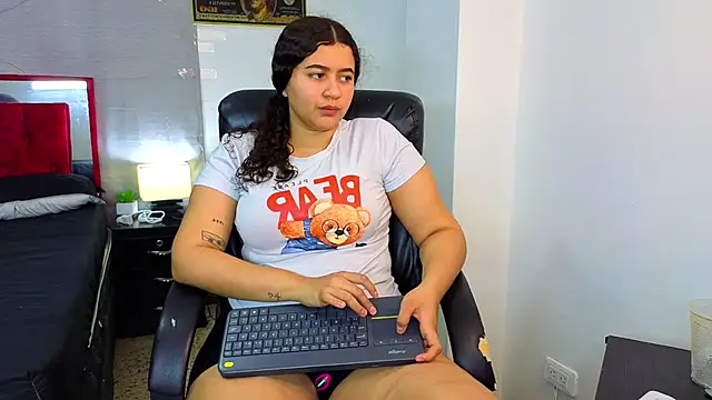 goodgirlxxl online show from 06-25-26, 06:40