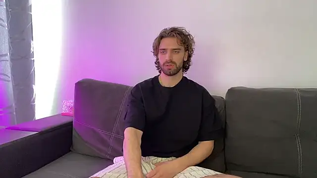 Snapshot of LiamKortes chatting on 02-19-26, 08:54 LiamKortes online show from 02-19-26, 08:54