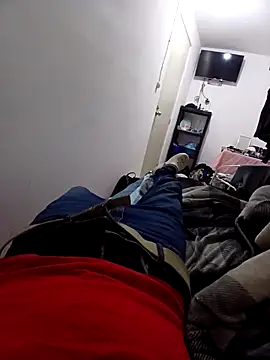 Snapshot of eslikonr chatting on 03-10-26, 04:28 eslikonr online show from 03-10-26, 04:28