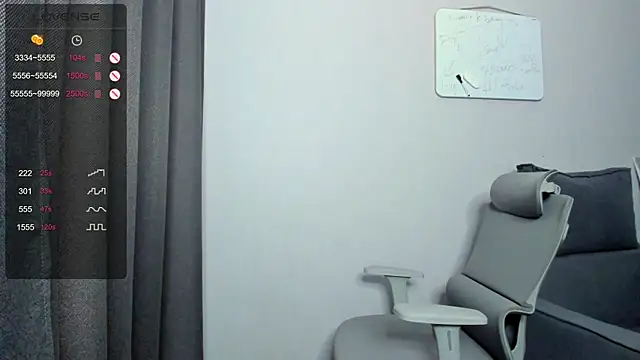 Snapshot of AngelGabe chatting on 06-25-26, 05:12 AngelGabe online show from 06-25-26, 05:12