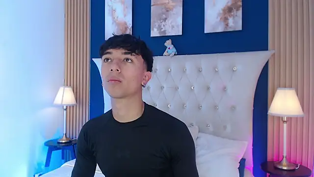 Aiden Rivers  online show from 04-10-26, 12:43