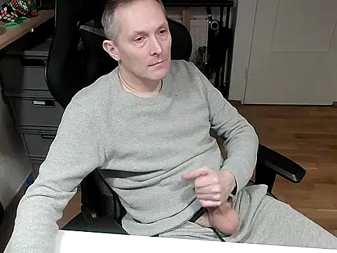 HornyYaro76 online show from 02-15-26, 09:22