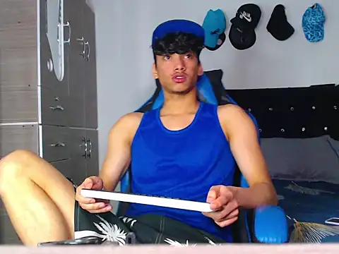 Snapshot of Lyam_Russo chatting on 03-05-26, 07:10 Lyam Russo online show from 03-05-26, 07:10