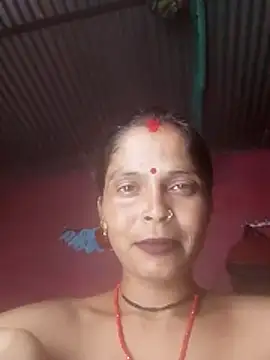 Snapshot of Hot_bh87 chatting on 05-28-26, 04:15 Hot bh87 online show from 05-28-26, 04:15