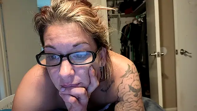 MissBella0969 online show from 04-15-26, 03:52