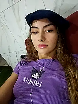 Snapshot of Larinhacat chatting on 03-11-26, 11:55 Larinhacat online show from 03-11-26, 11:55