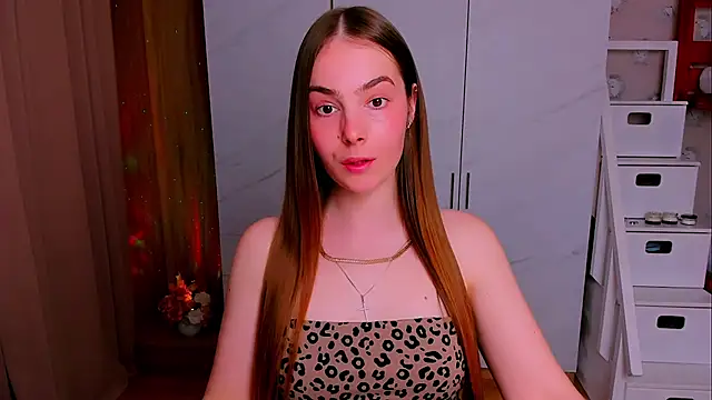 Maddy Wood  online show from 04-28-26, 04:34