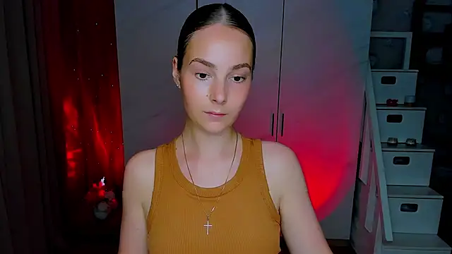 Maddy Wood  online show from 07-11-26, 04:21