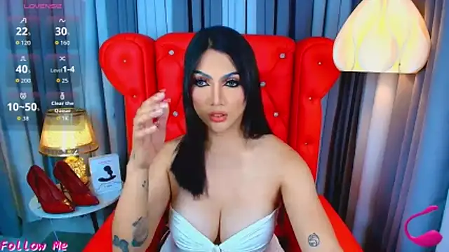 Laureen Hilton online show from 04-29-26, 01:26