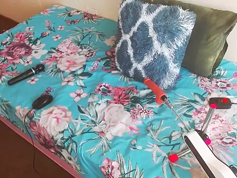 ChocoSlenderXXX online show from 03-19-26, 06:50