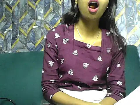 Rani1993 online show from 04-07-26, 07:36