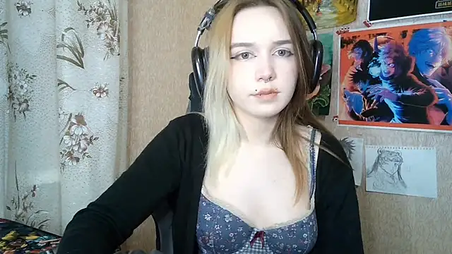 Snapshot of MilaTyan chatting on 04-30-26, 08:57 MilaTyan online show from 04-30-26, 08:57