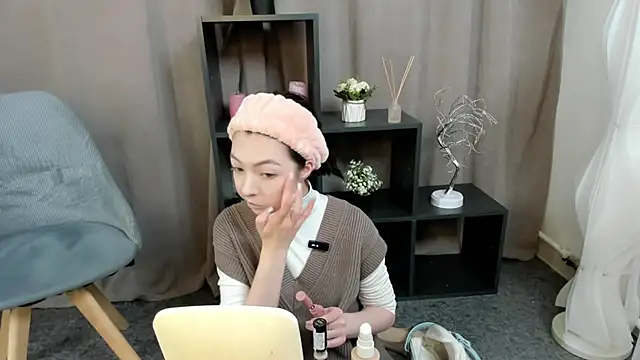 Snapshot of EndaMatheus chatting on 02-18-26, 10:33 EndaMatheus online show from 02-18-26, 10:33