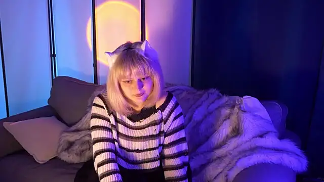 Snapshot of pocketwaifu chatting on 03-23-26, 12:25 pocketwaifu online show from 03-23-26, 12:25